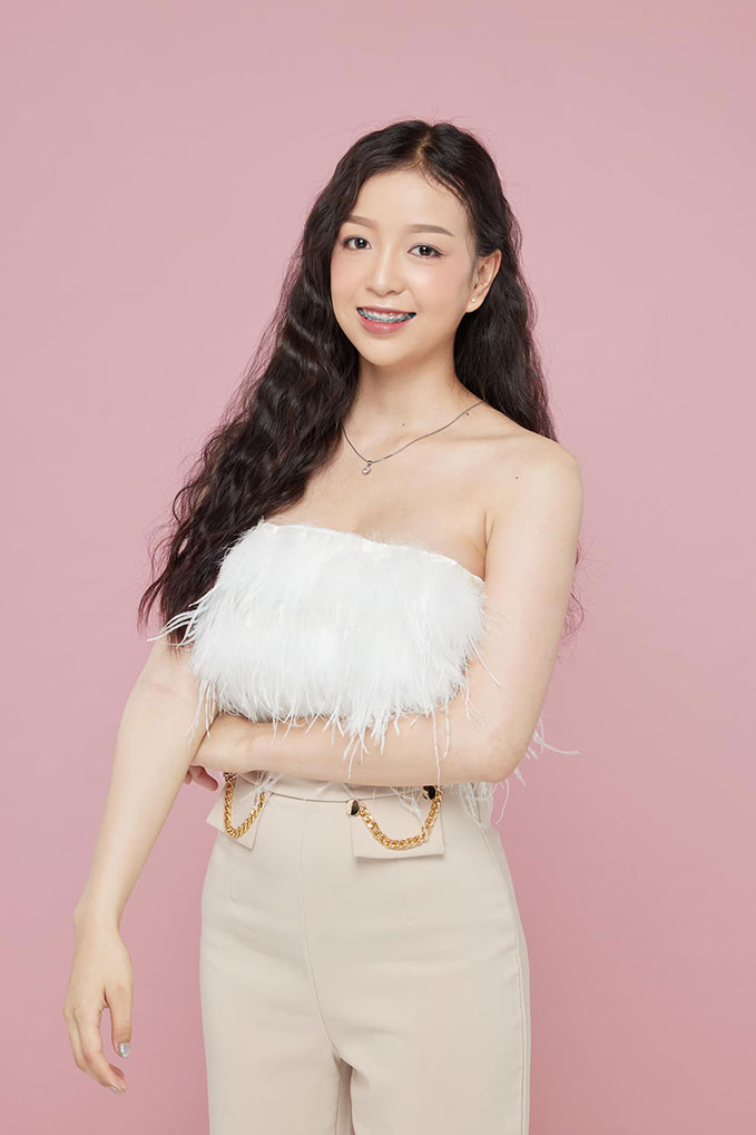 วาร์ป น้องนุ๊ก สุขธิดา เน็ตไอดอลสาววัยใส ดีกรีดาวมหาลัย 16