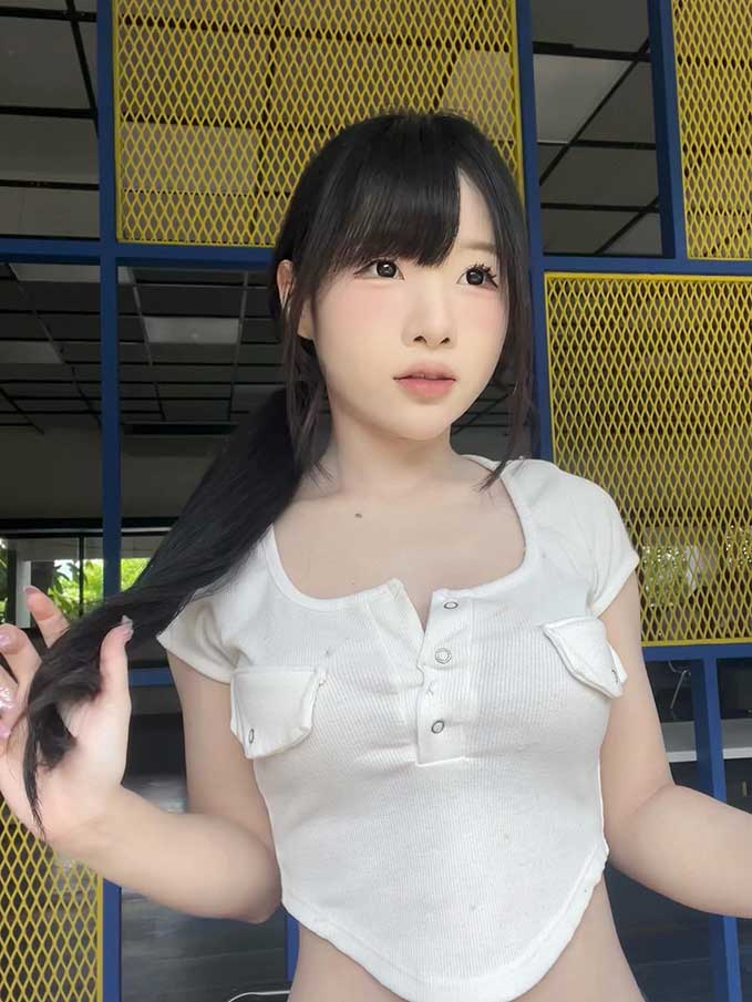 วาร์ป น้อง ยูมิ อายิโนะโมโต๊ะ สาวคอสเพลย์สุดน่ารัก Onlyfans ขาวใส 18+ 3