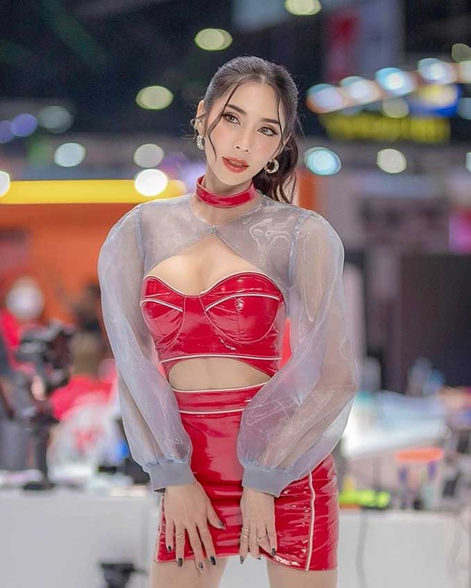 วาร์ป น้องลิตา นภัสนันท์ สาวฮอตดีกรีพริตตี้ระดับท็อป เซ็กซี่เร่าร้อนทุกมุม 3