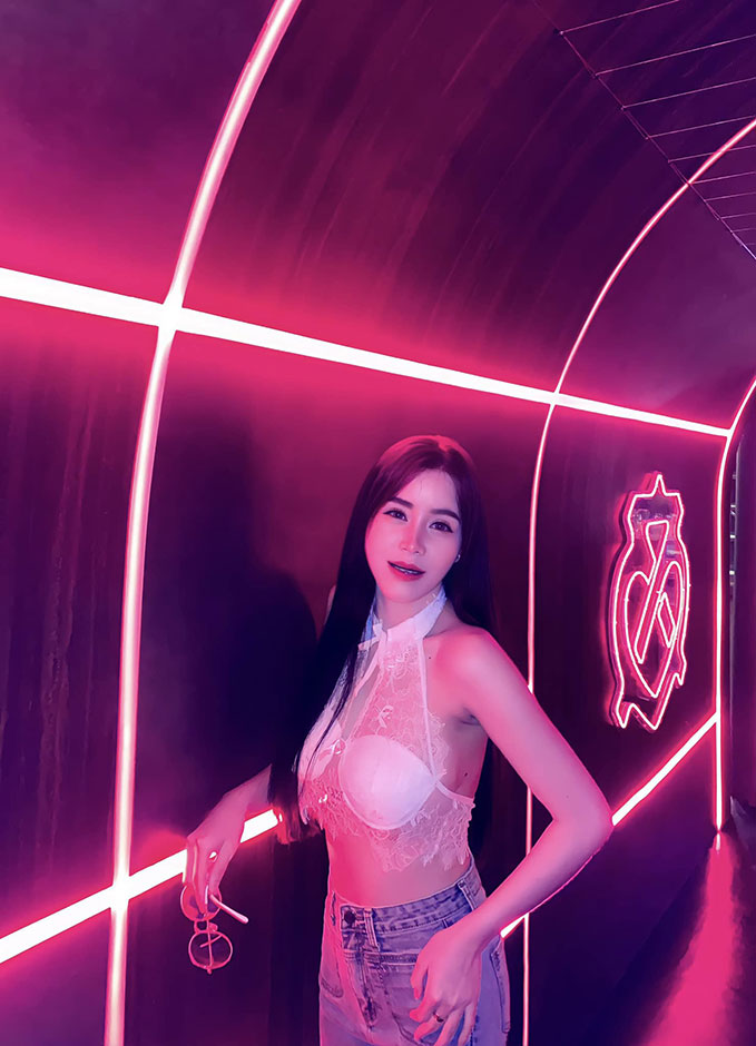 เปิดวาร์ป น้องชมภูนุช บุตรเพ็ง สาวสวยหุ่นแซ่บ ฮอตเกินต้าน แซ่บโดนใจ 15