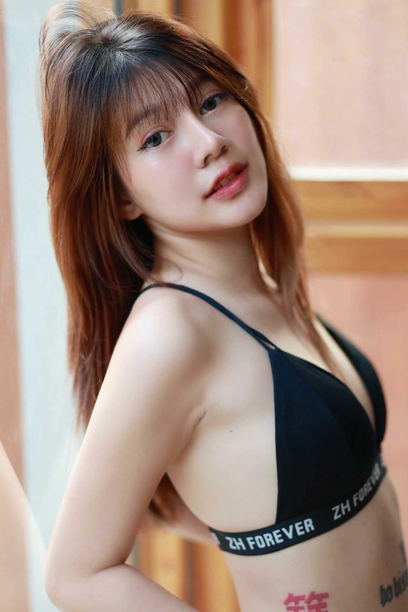 เปิดประวัติ น้องปิ่น Piyathida Phoontabtoon สาวสวย CupE สุดเซ็กซี่เด็ด 13