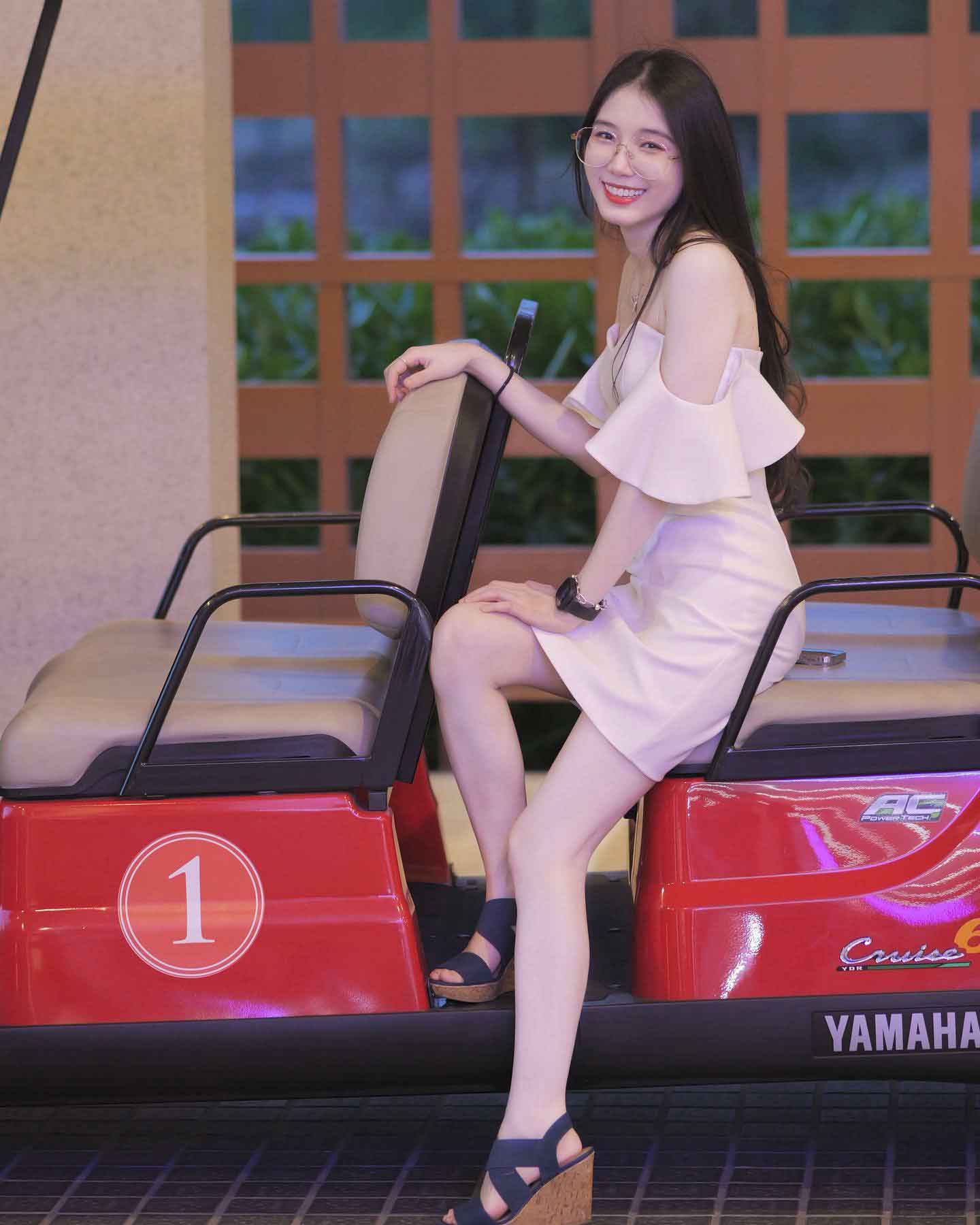 เปิดประวัติ น้องเมย์ Oranat Prasert สาวแว่นสวยเสียงดีน่ารักขวัญใจหนุ่มๆ 26