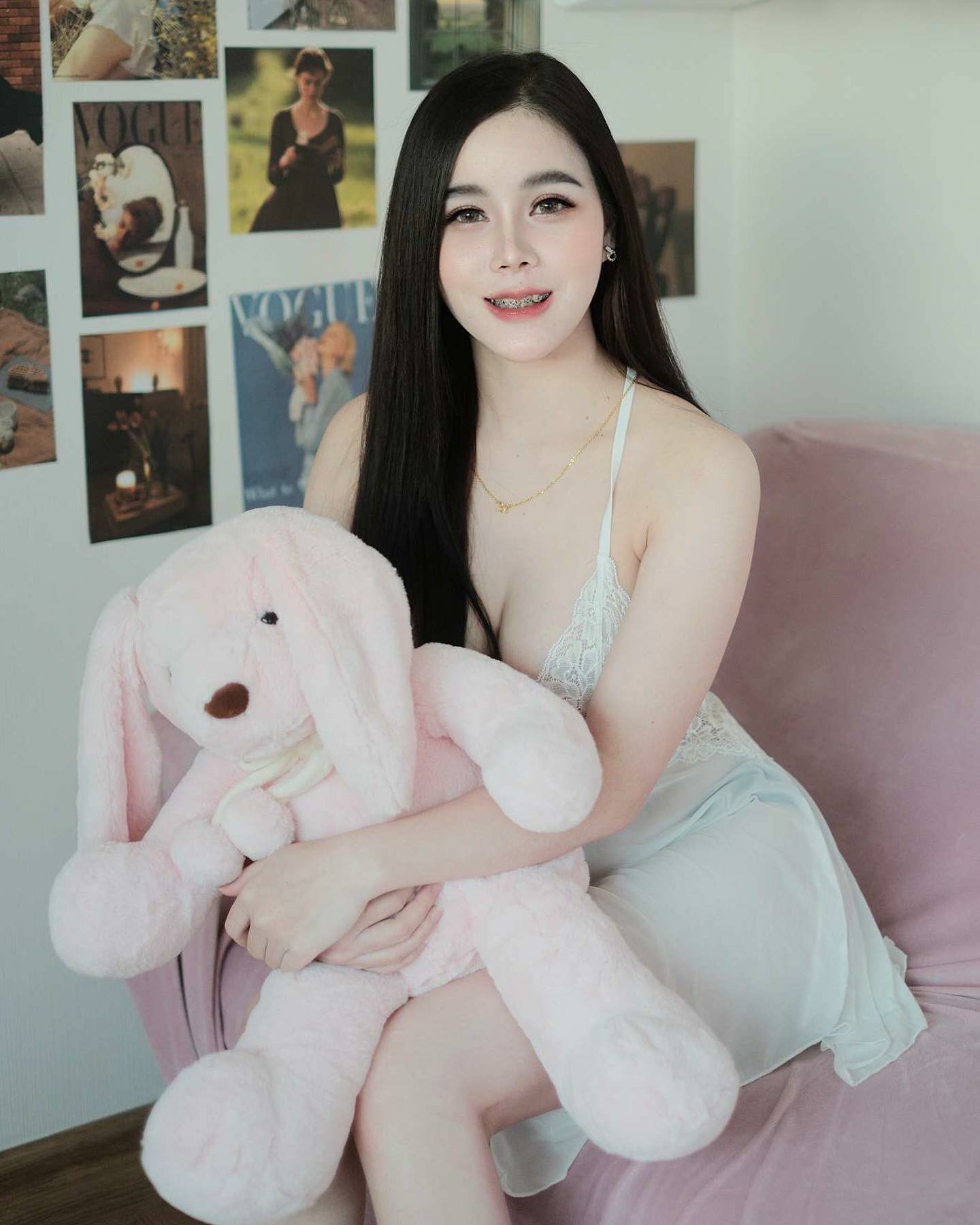 เปิดประวัติ น้องนุช ชมภูนุช สาวสวยดาวTikTok หุ่นเซ็กซี่ เอ็กซ์ยั่ว อกสะบึ้ม 5