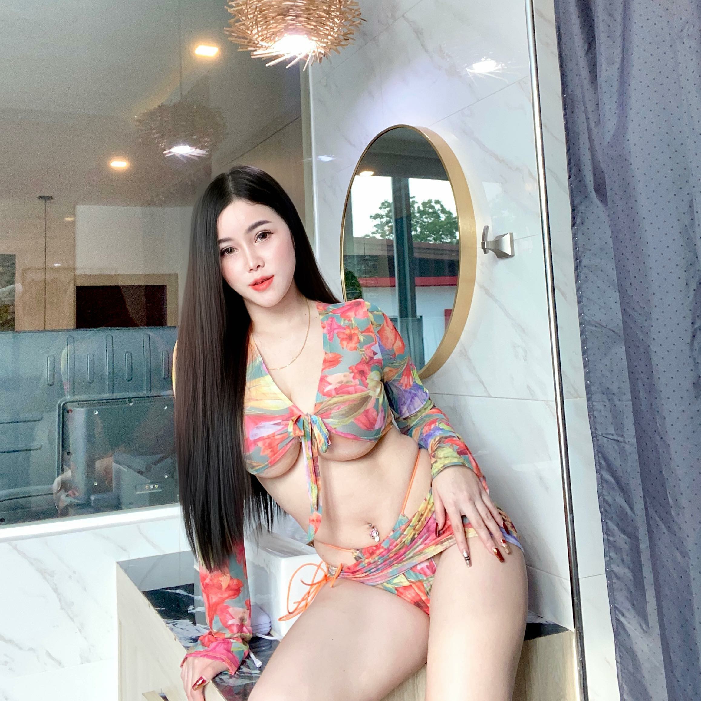 เปิดประวัติ น้องนุช ชมภูนุช สาวสวยดาวTikTok หุ่นเซ็กซี่ เอ็กซ์ยั่ว อกสะบึ้ม 18