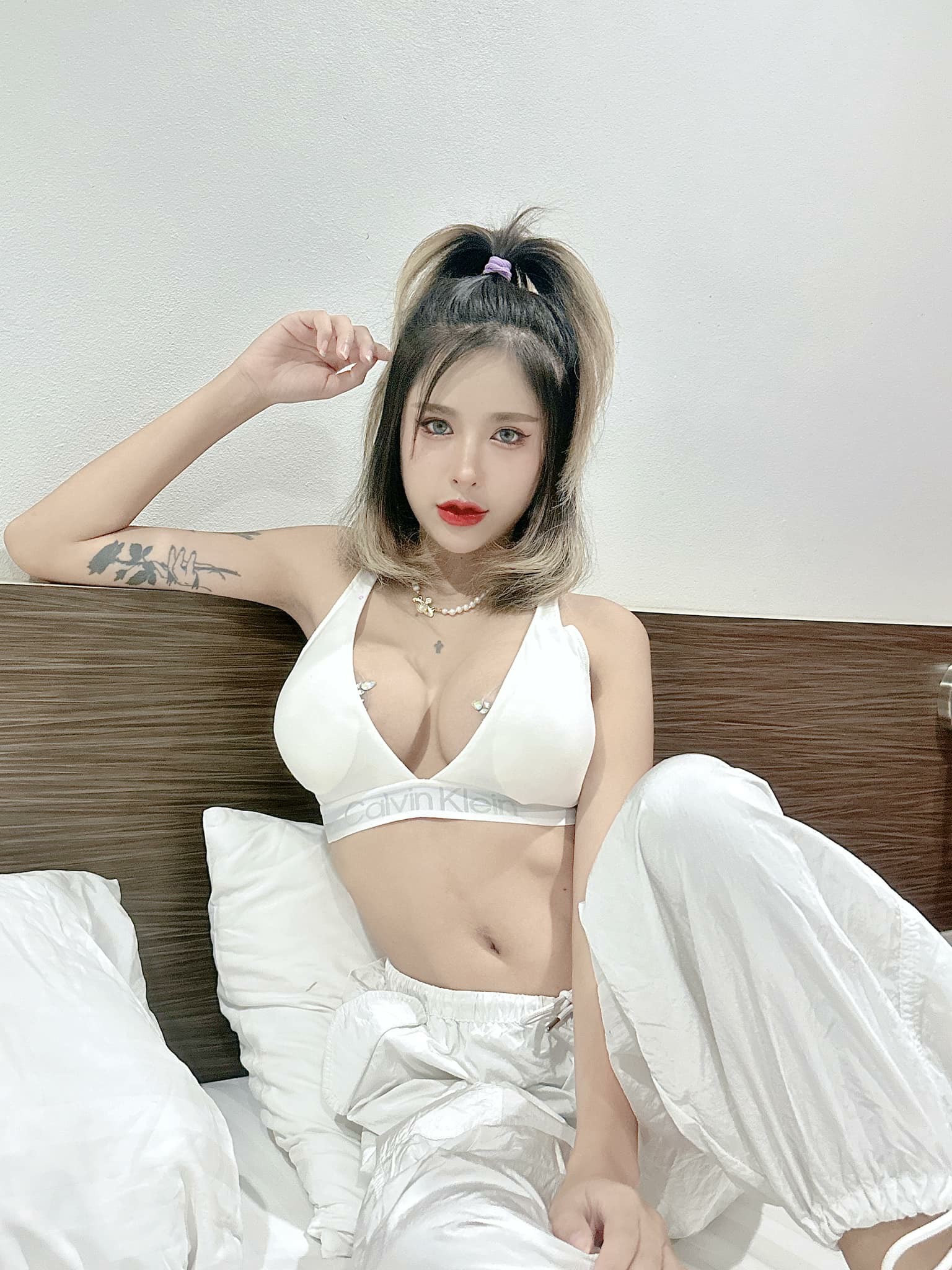 เปิดประวัติ กีกี้ เขมิกา ดิศวรกุล เน็ตไอดอล สาวสวย เซ็กซี่ ดีเจหุ่นแซ่บ ยั่วๆ 7
