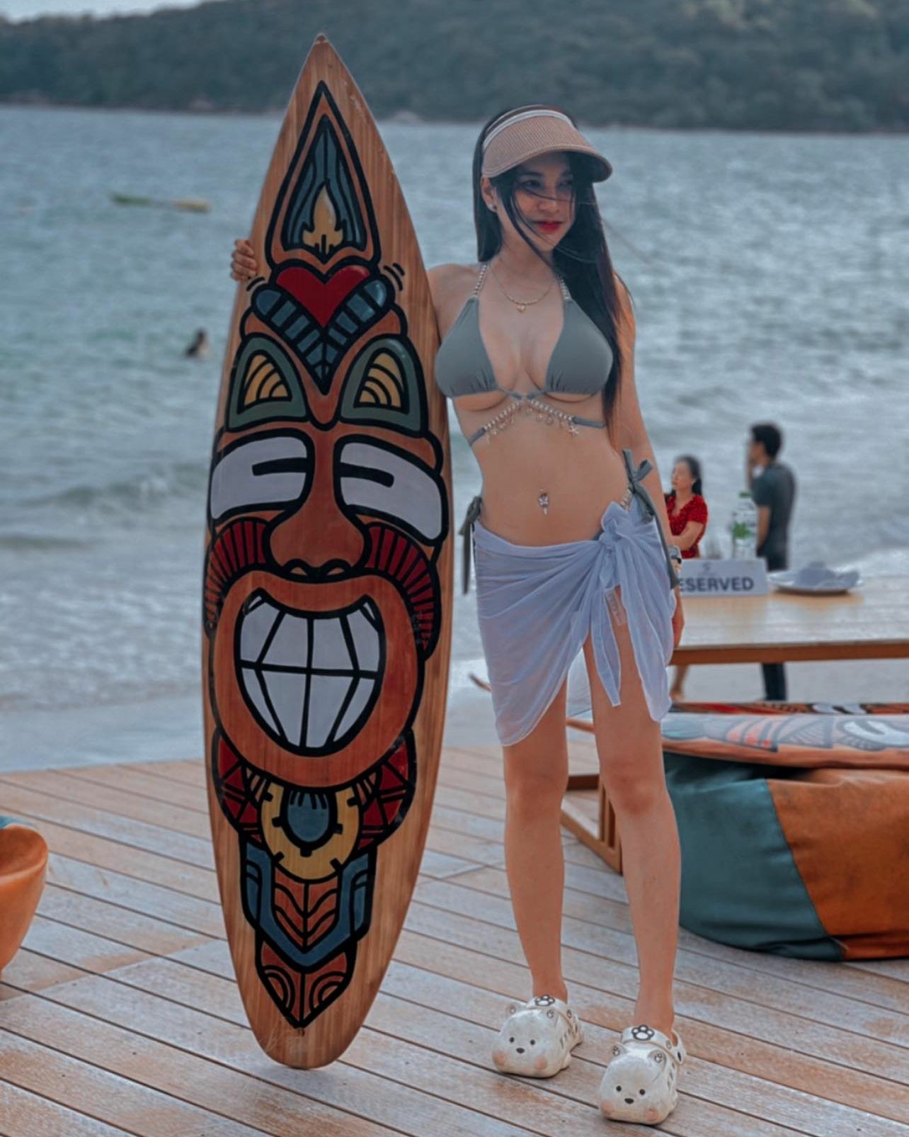 เปิดประวัติ น้องหงส์หยก ณฉัตรบงกช สาวสวย หุ่นแซ่บ เซ็กซี่ หน้าอกสะบึ้ม 3