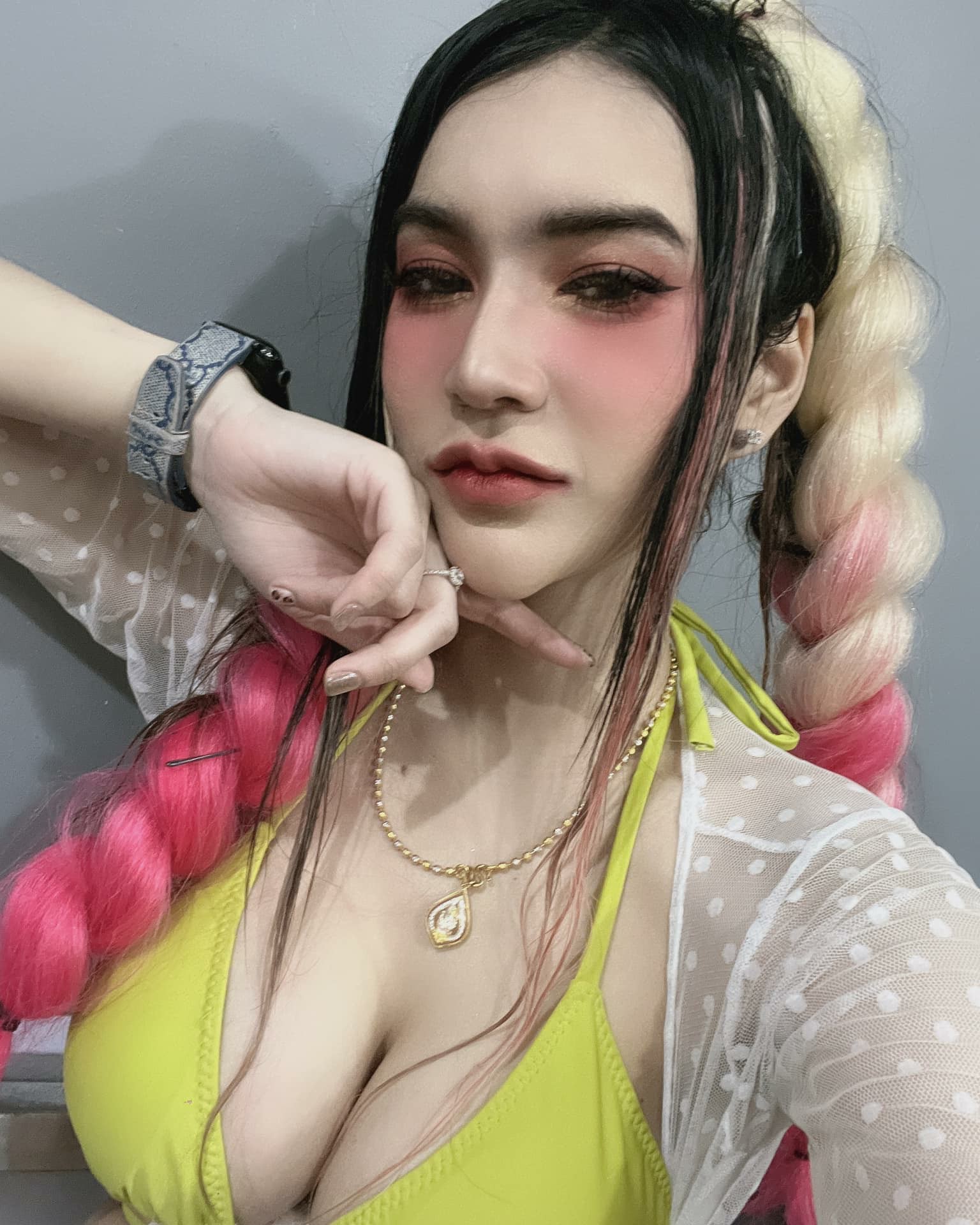 เปิดประวัติ น้องหงส์หยก ณฉัตรบงกช สาวสวย หุ่นแซ่บ เซ็กซี่ หน้าอกสะบึ้ม 7