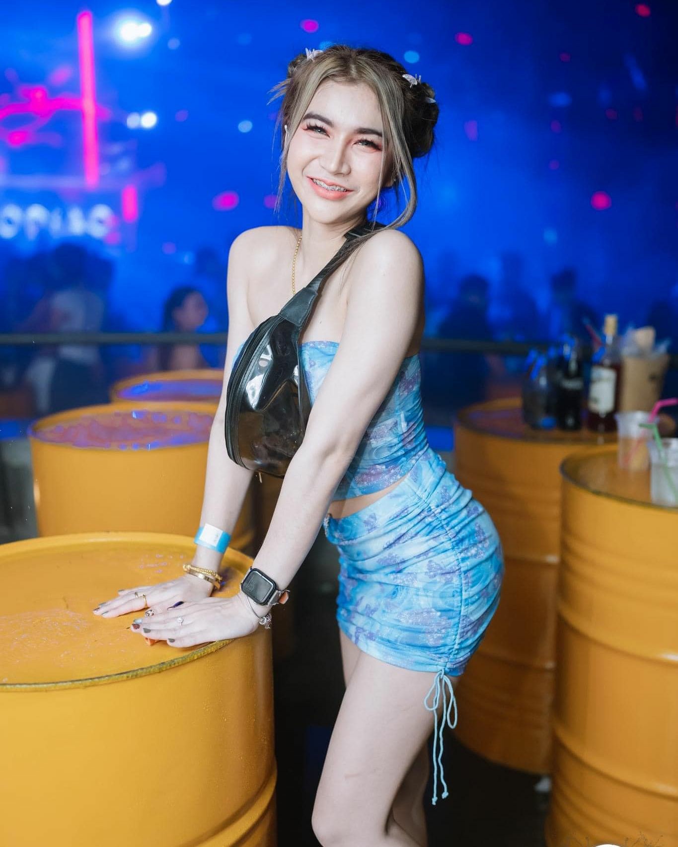 เปิดประวัติ น้องหงส์หยก ณฉัตรบงกช สาวสวย หุ่นแซ่บ เซ็กซี่ หน้าอกสะบึ้ม 21