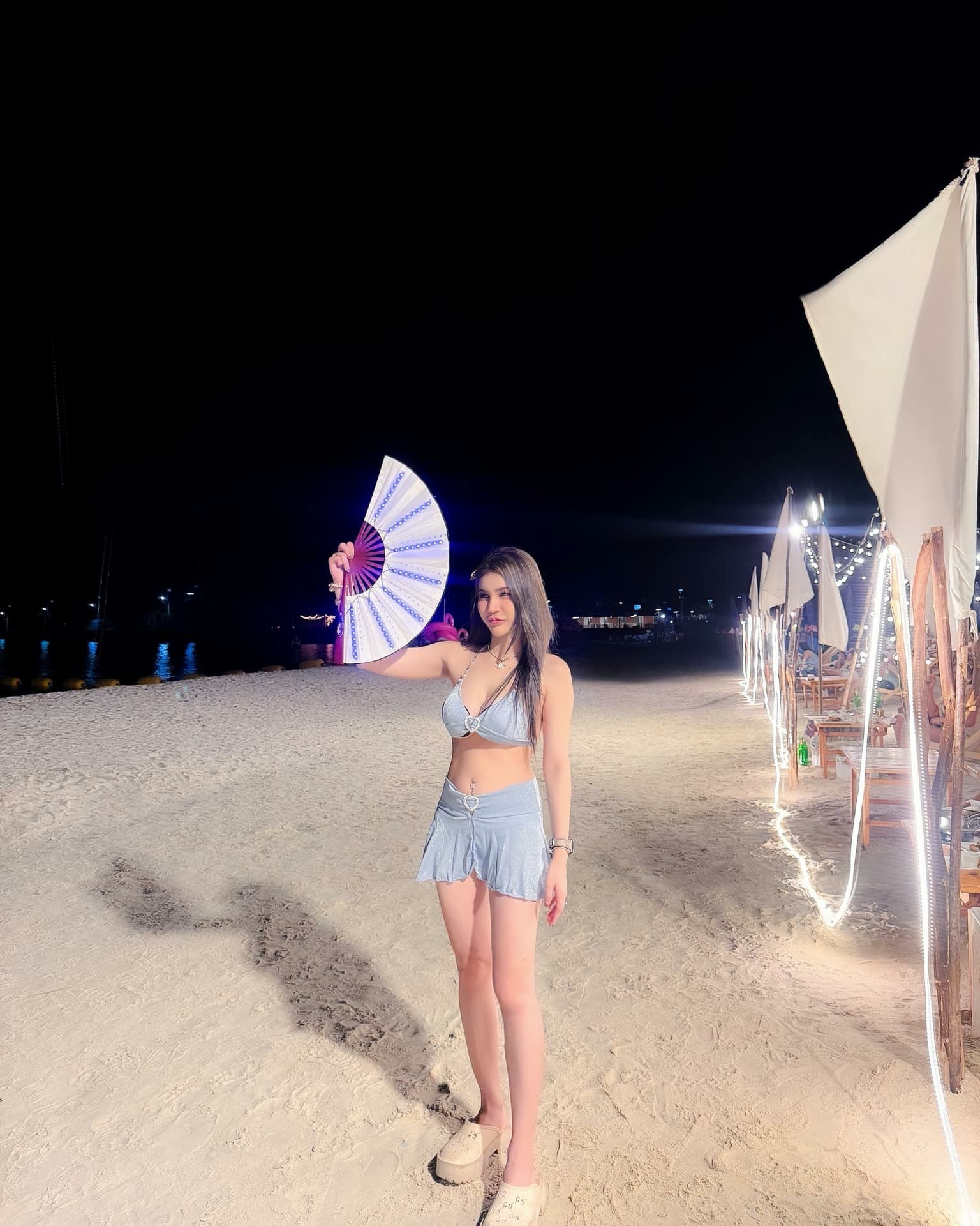 เปิดประวัติ น้องหงส์หยก ณฉัตรบงกช สาวสวย หุ่นแซ่บ เซ็กซี่ หน้าอกสะบึ้ม 23